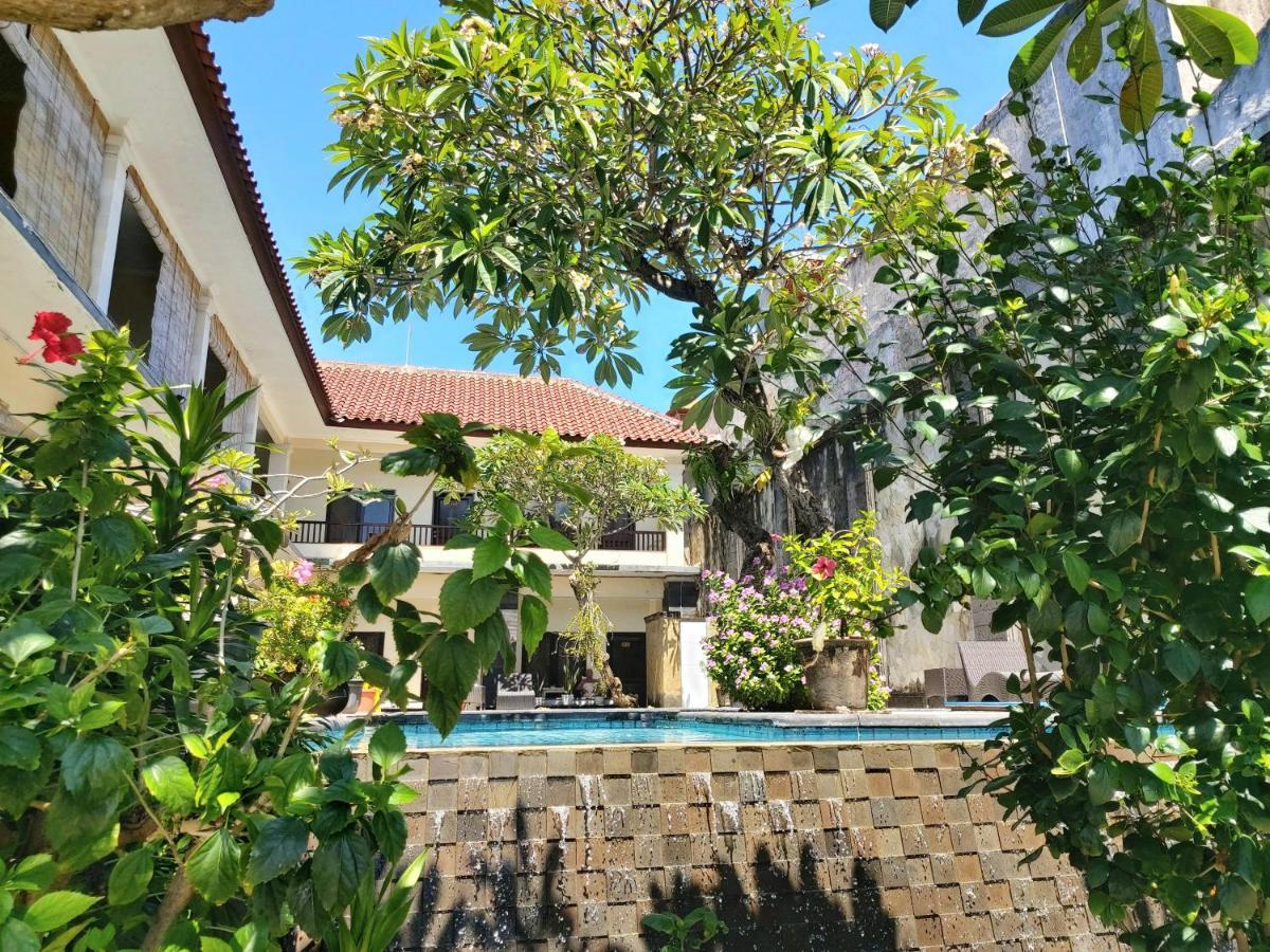 Radha Bali Hotel Kuta  Exterior photo