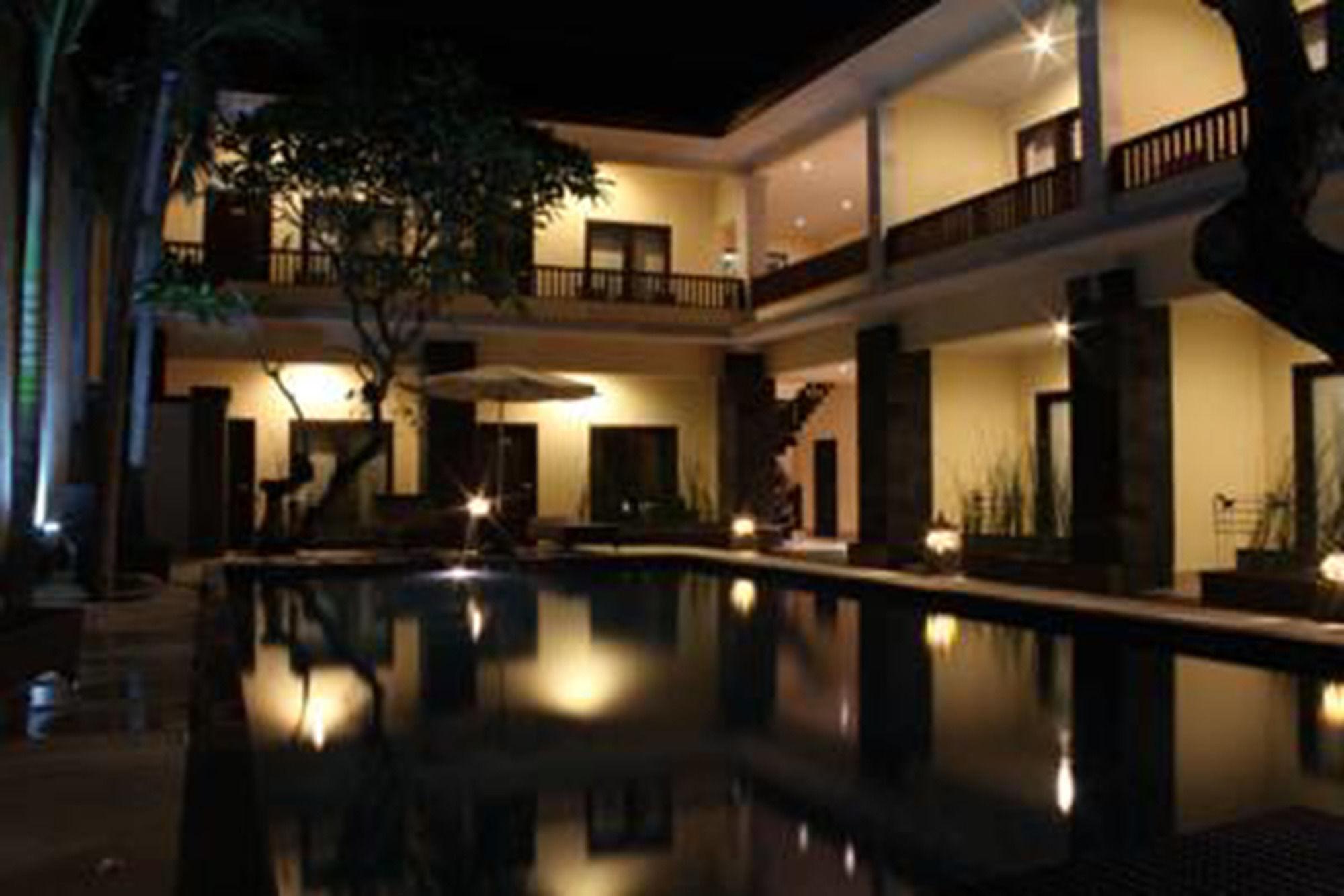Radha Bali Hotel Kuta  Exterior photo