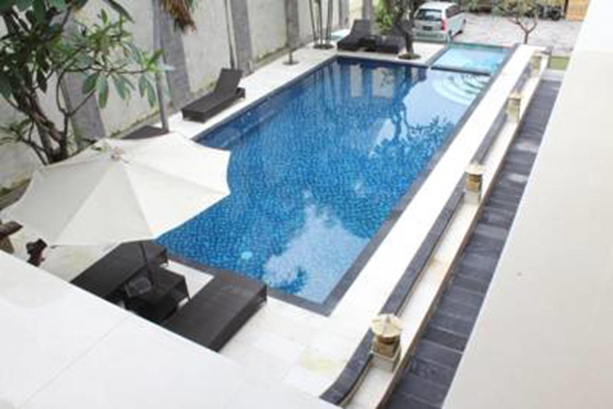 Radha Bali Hotel Kuta  Exterior photo